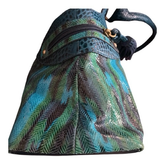 Sharif Studio Shoulder Bag EUC Croc embossed with magnetic closure Retail $400 - Picture 5 of 8